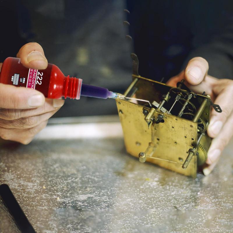 222 De înaltă rezistență Tolerant la ulei Dispozitiv de blocare a filetului Adeziv pentru șuruburi Tolerant de înaltă rezistență la ulei Accesorii la temperatură ridicată pentru vehicule