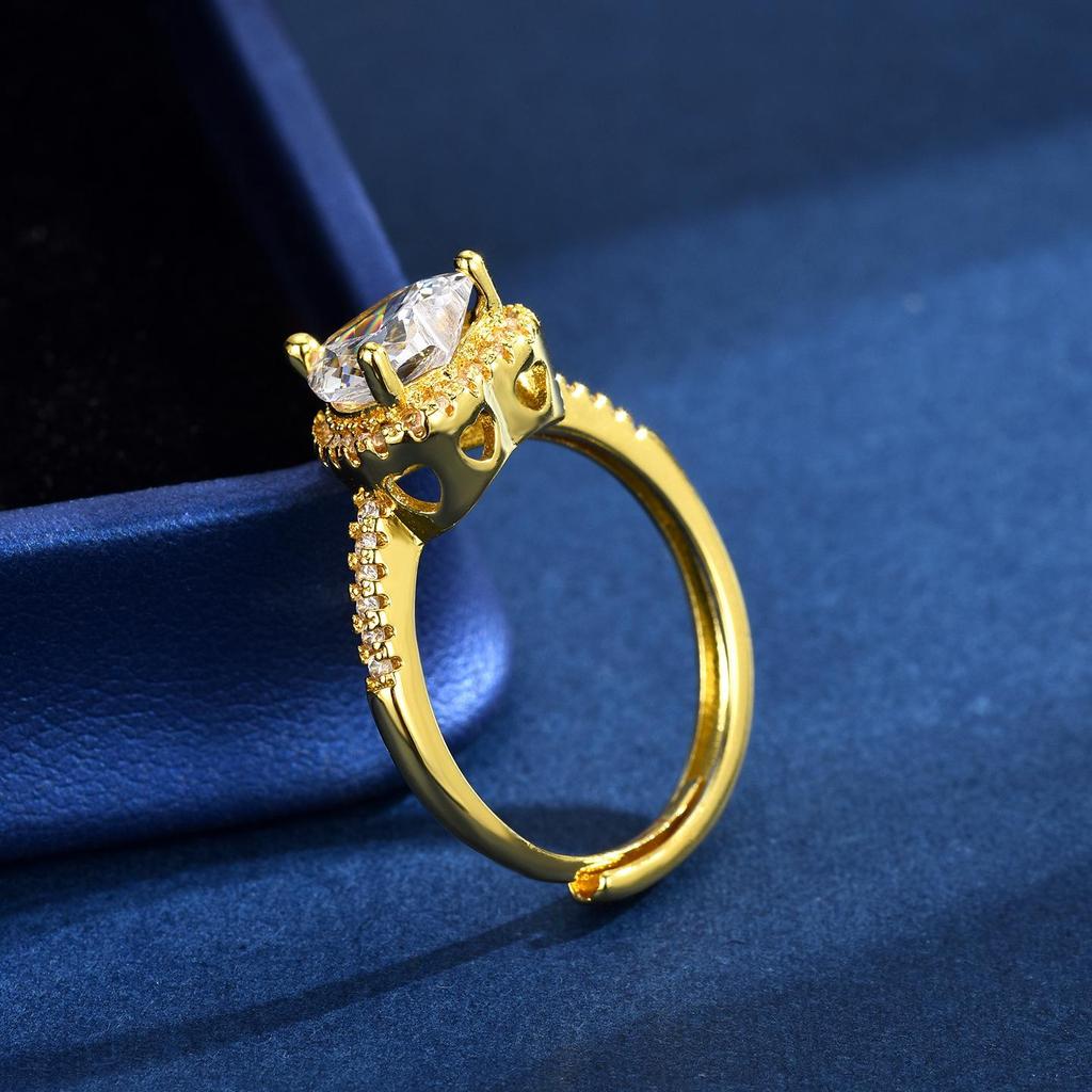 Elegant Heart Ring - Chic, Unique, and Stylish Design for Women