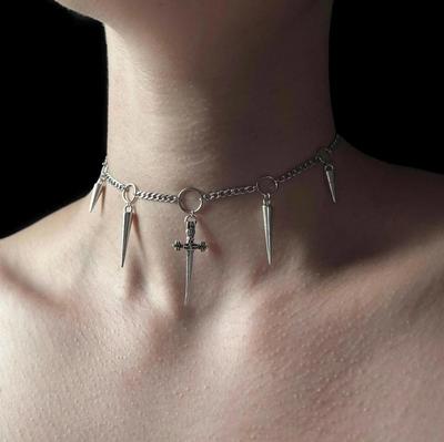 Punk Personality Sliver Color Rivet Short Sword Cross Tassel Chokers Necklace for Men Women Gothic Halloween Fashion Jewelry