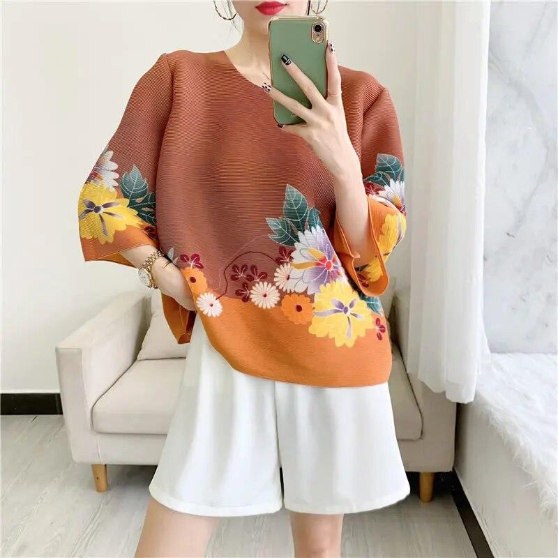 

Новый плиссированный топ для женщин с круглым вырезом, утягивающий и облегающий, свободный и стильный, универсальная повседневная футболка с принтом XXXL жёлтый