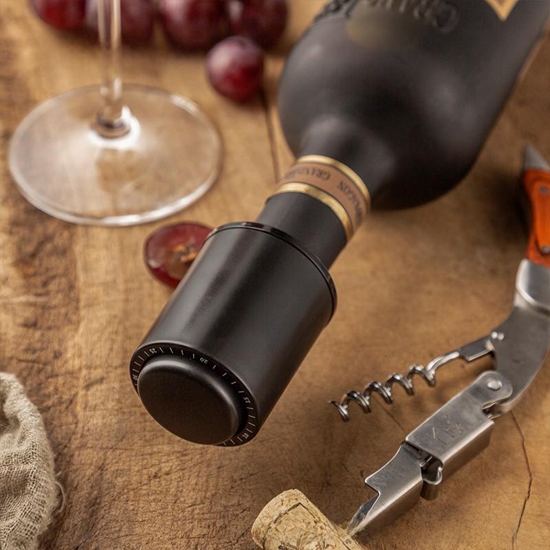 Simple Black Pushbutton Wine Stopper For Red Wine Bottles And Gift Occasions