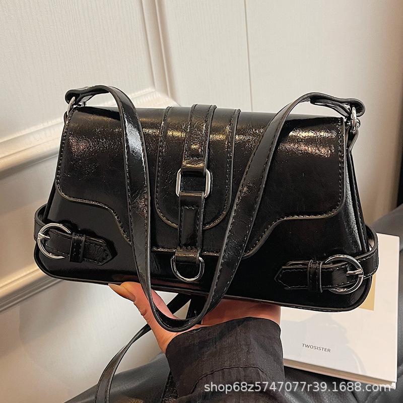 Bag lady 2025 new trendy high sense fashion shoulder messenger bag retro versatile Internet celebrity explosion small square bag