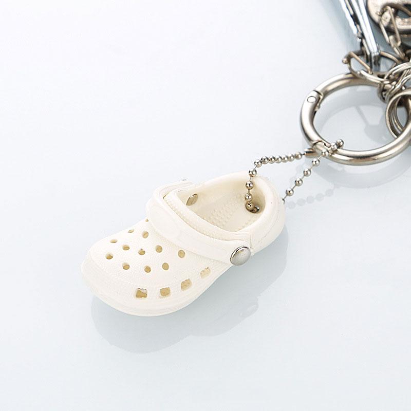 Neuer 3D Mini-Schuh-Schlüsselanhänger PVC-Schuh-Anhänger für Clogs Zubehör Damen Strandtasche Sandalen Schnalle Pin DIY Schmuck Dekoration