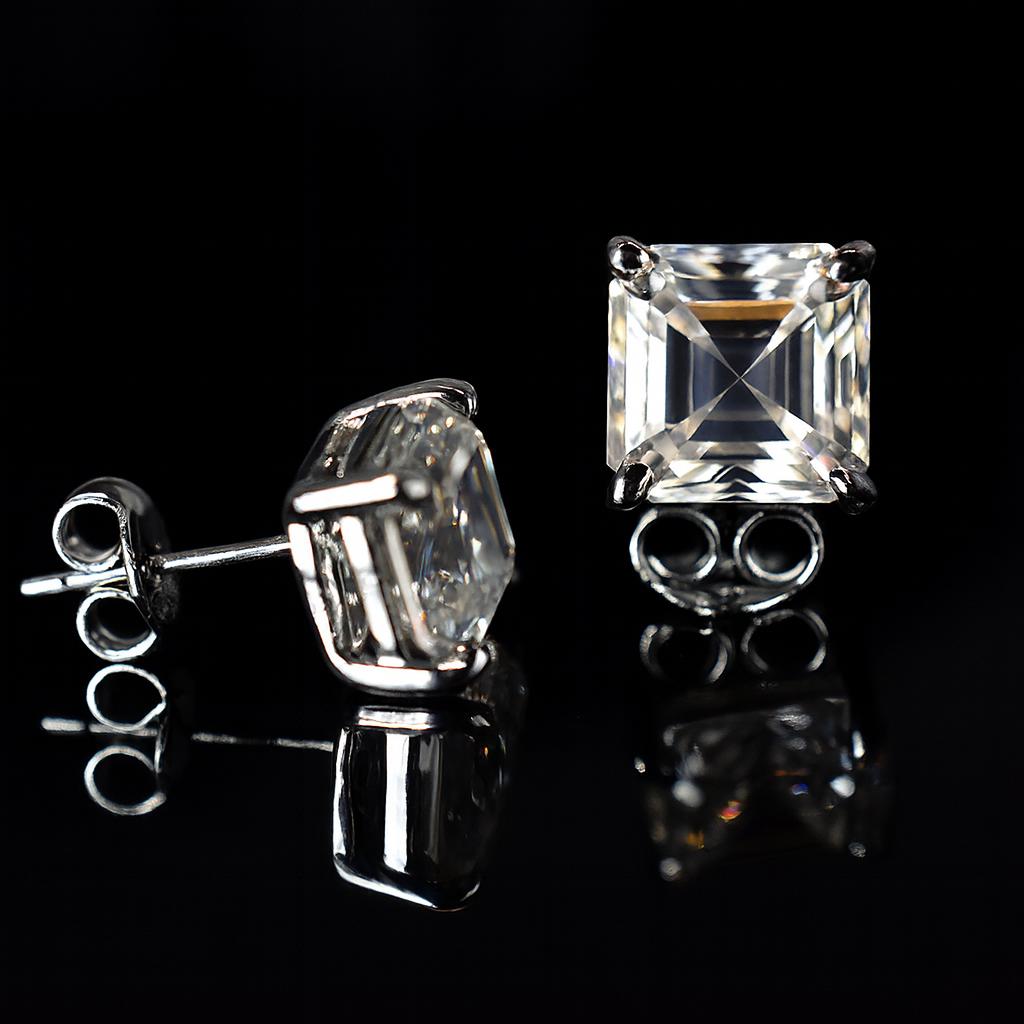 Synthetic Moissanite 15 Ct Square Cut Beautiful White Earring Pair For Gift