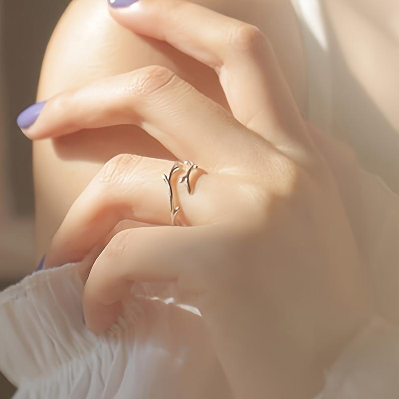 Women's Fashionable Personality Ring Simple Branch Antler Shaped Adjustable Ring for Daily Casual Wear Cute Birthday Christmas Gift