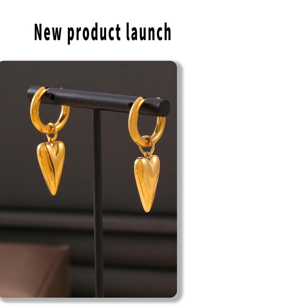 Heart Buckle Earrings: Retro 18k Gold-Plated Titanium Steel Design for Women