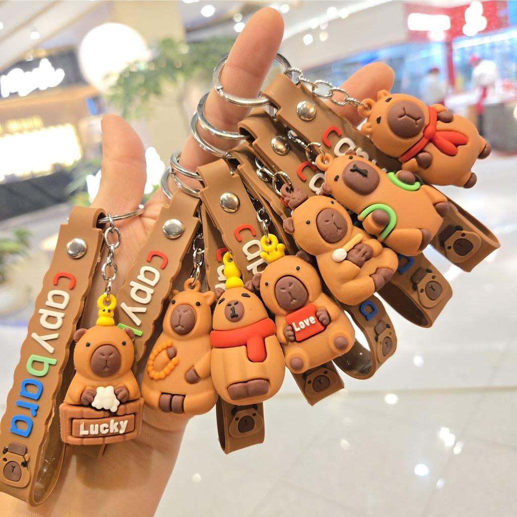 Capybara Serie Puppen Schlüsselanhänger, Kreativer Silikon Wasser Meerschweinchen Schlüsselanhänger Paar Taschenanhänger
