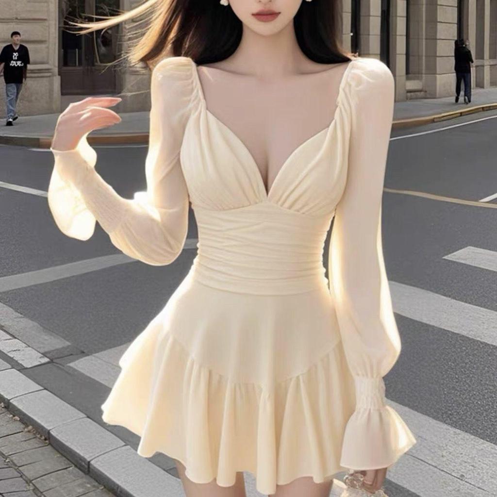 Plus-Size Sexy Long-Sleeve Bubble Pleated Short Dress for Women