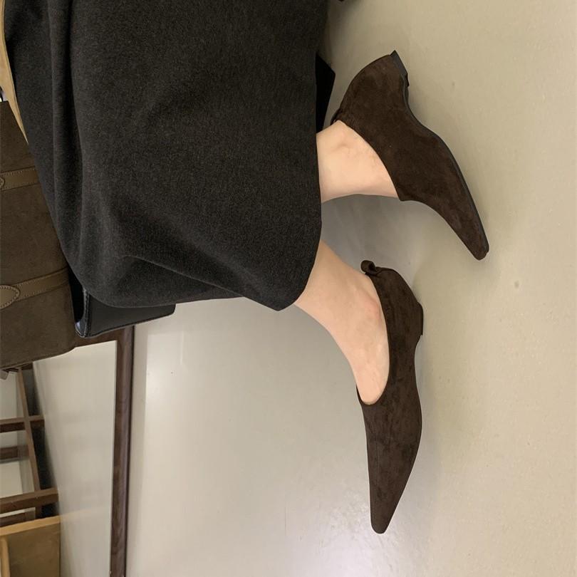 French retro temperament single shoes women's flat 2025 new fashion versatile simple autumn and winter suede one-pedal leisure