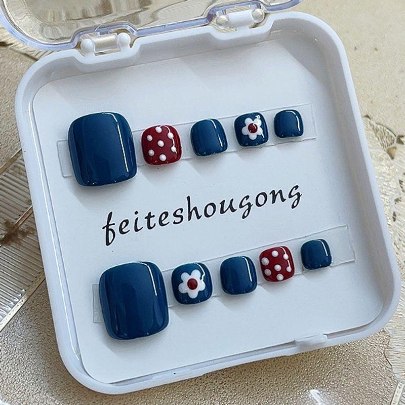 

Handmade Toenail Dark Blue Small Flower Red Elegant Toenail Piece Removable Wearable White Nail Stickers Navy Blue small flower toenail [S small size]]