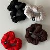 AVAM HOME Padding Scrunch Set