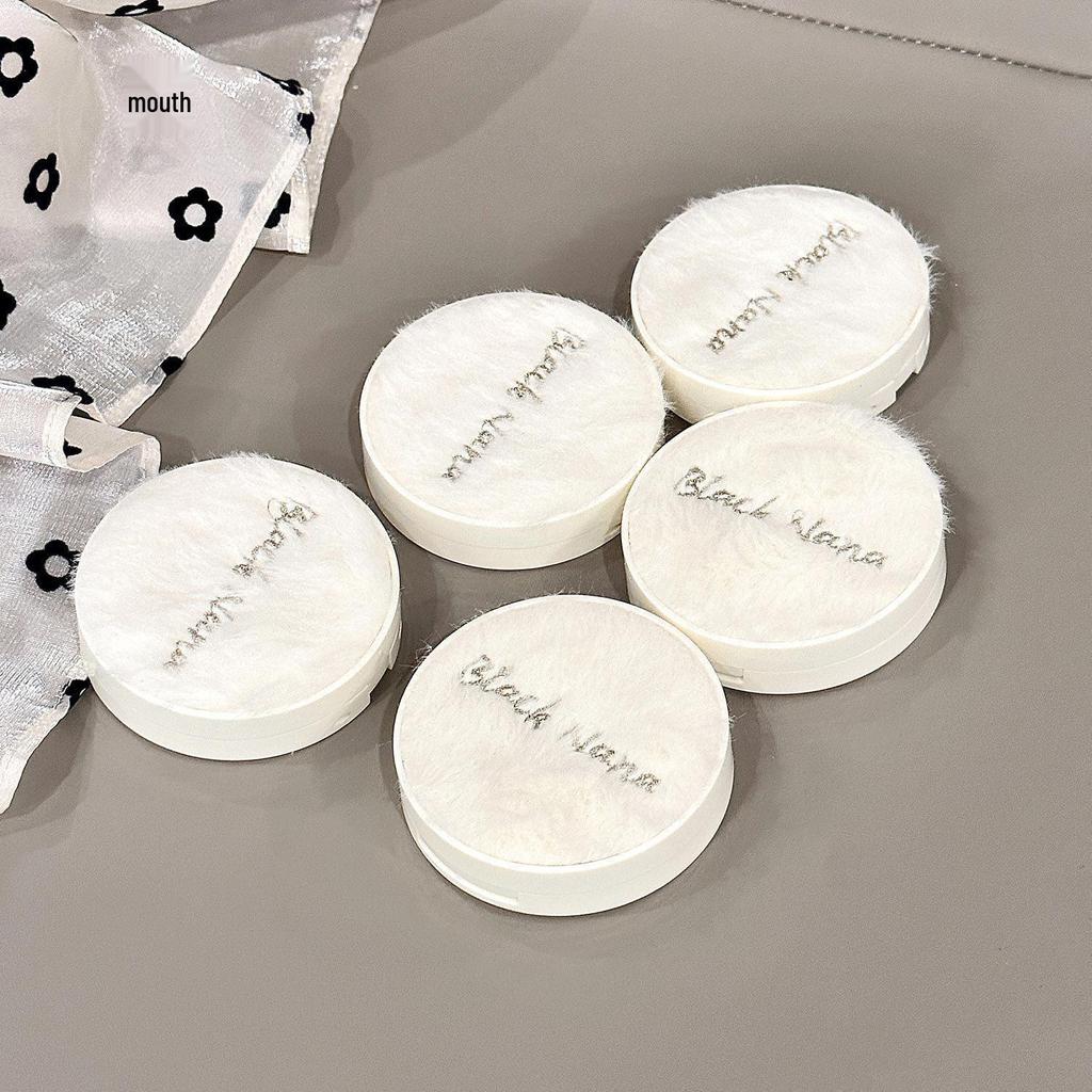 BLACK NANA Soft Mist Blush – Heart-Shaped, Natural Brightening, Nude Makeup for Students