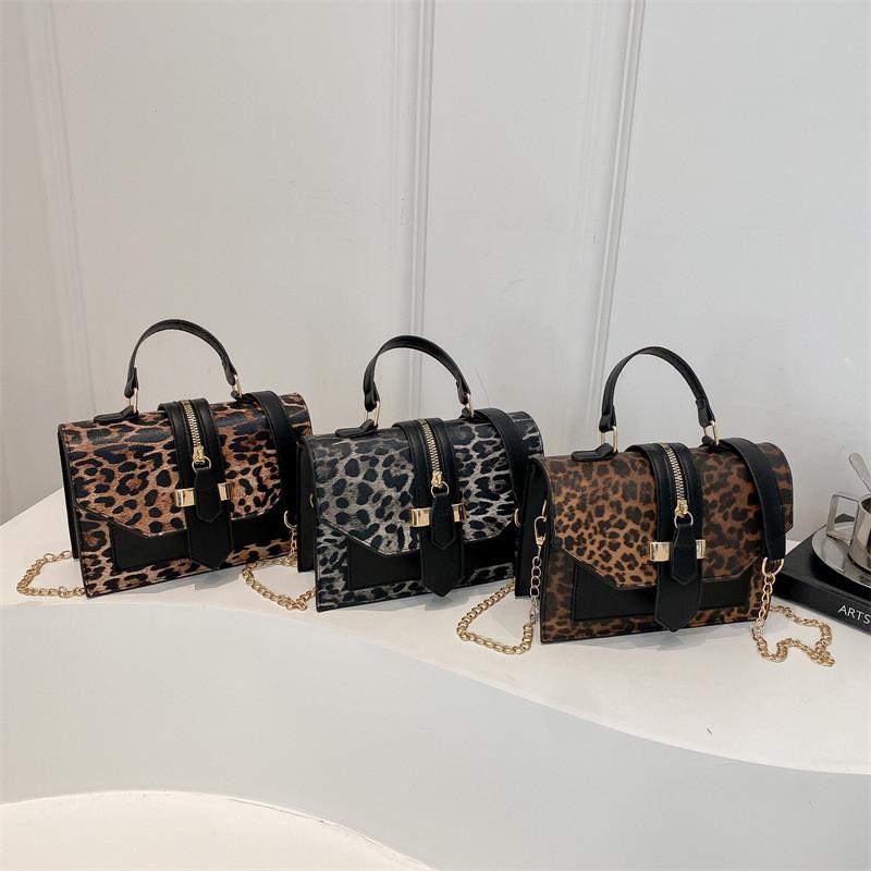 Pu Contemporary Leather Small Leopard Print Handbag For Women Versatile Daily Use Accessory