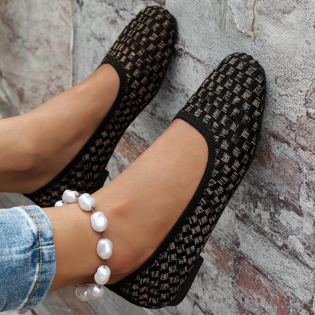 Plus Size Breathable Flyknit Square Toe Color Block Women's Shoes