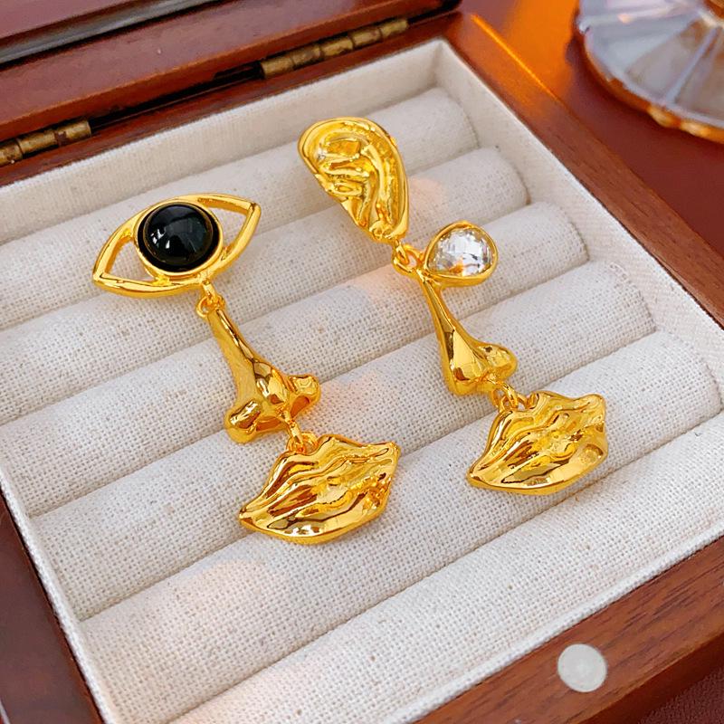 Silver Needle Geometric Light Luxury Stud Earrings - Vintage Niche Court Style