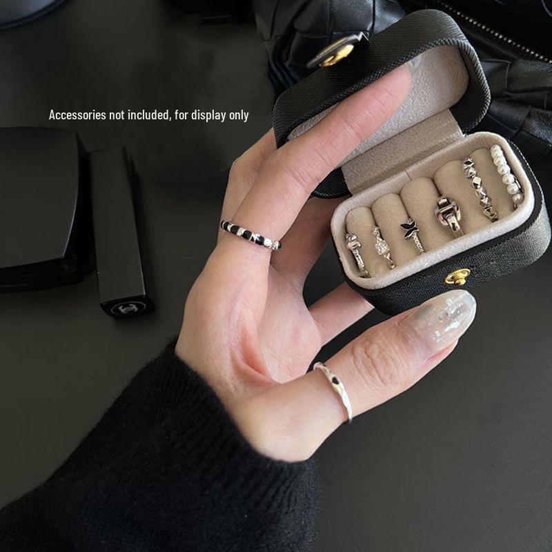 

Компактная дорожная шкатулка для украшений для колец и серег