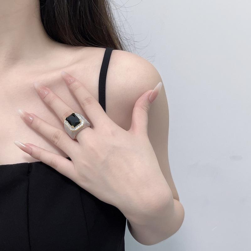 Hip-Hop Style Zircon Ring, Luxury Personality Emerald Men'S And Women'S Ring Jewelry Batch