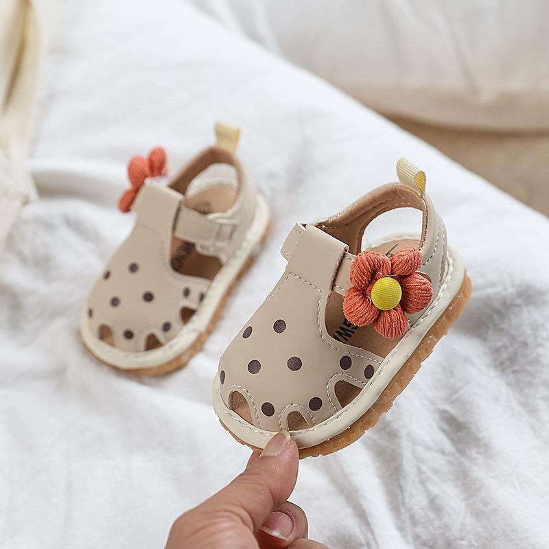 One-year-old baby shoes summer new infant closed-toe sandals fashionable flower girls' princess soft sole walking shoes