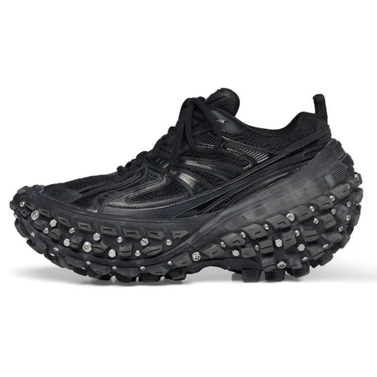 Balenciaga Bouncer Defender Scarpe da Ginnastica con Lacci 'Nero Usurato' 685613W2RAD1081