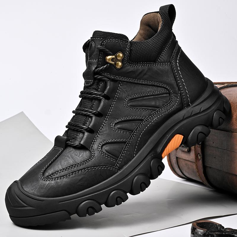 Fashion Genuine Leather Men's Snow Boots Super Warm Plush Outdoor Boots Retro Style Non-slip Hiking Boots Winter Travel Hiking Footwear