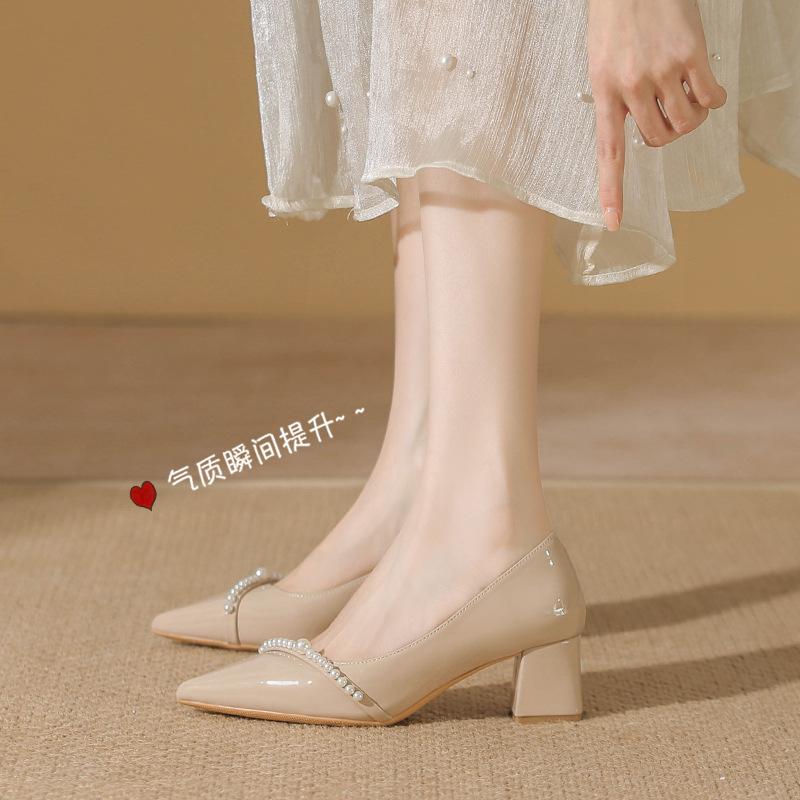 

New spring and summer shallow mouth pointed high heels temperament pearl bride shoes work commuter thick heels 40