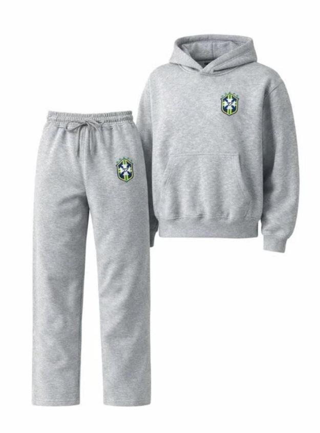 Streetwear Retro Y2K: Set personalizat cu hanorac, pantaloni de trening și pantaloni scurți