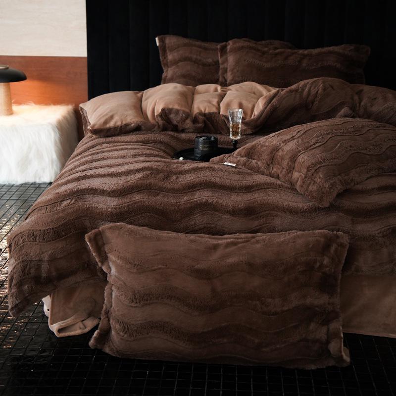 

320g Faux Rabbit Fur Plush Four-Piece Bedding Set with Double-Sided Milk Fleece: Duvet Cover, Bed Sheet & Fitted Sheet 1.8m Flat Sheet Set, Duvet 200x230cm коричневий