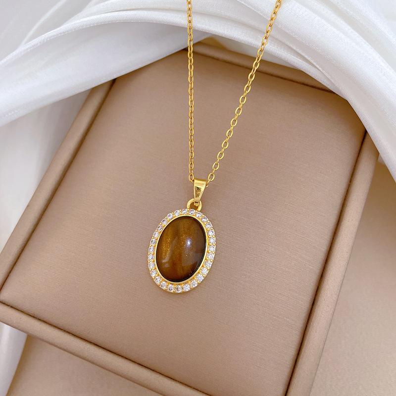 Female Versatile Goose Egg Palace Light Luxury Style Necklace