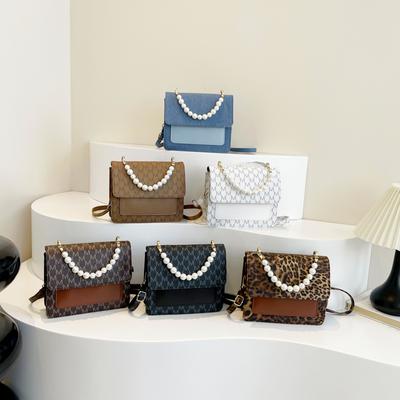 High-end Small Bag Women's 2024 New Trendy Fashion Pearl Chain Shoulder Bag Versatile Foreign Style Messenger Small Square Bag