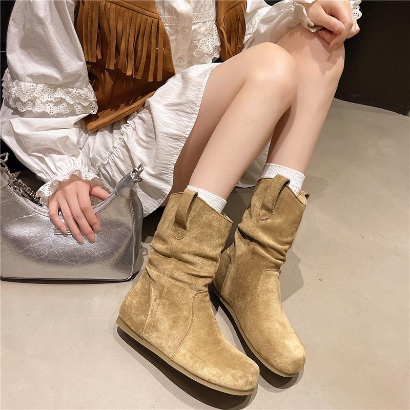 Internet celebrity heap boots 2025 new round head versatile flat bottom western cowboy boots matte leather short boots women's spring and autumn sing