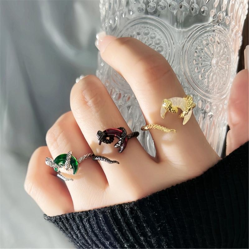 Fashionable Snake Inspire Open Rings with Moon Accent Portable Accessory for Versatile Casual Wear Stylish Outfits