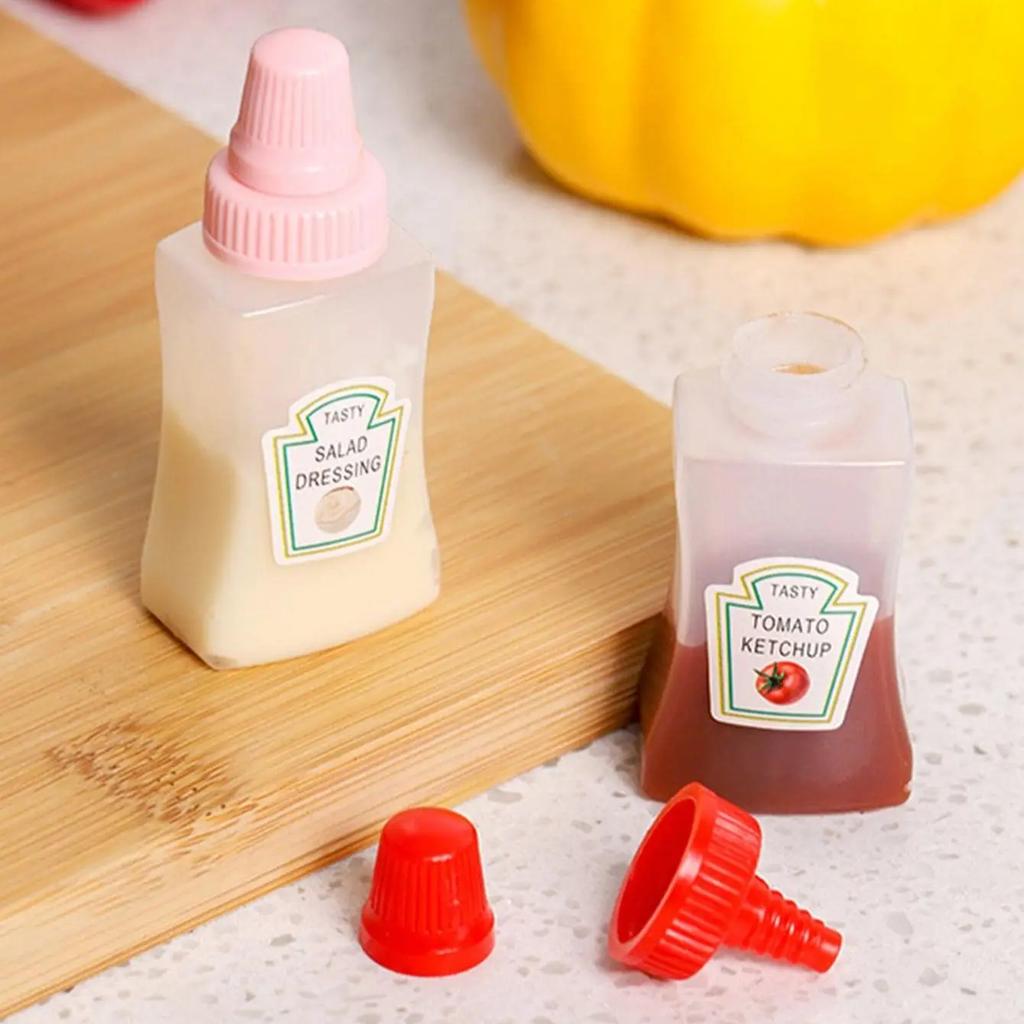 4pcs -Square Squeeze Sauce Bottle, Mini Portable Sauce Bottle, Portable For Salad Sauce, Tomato Sauce