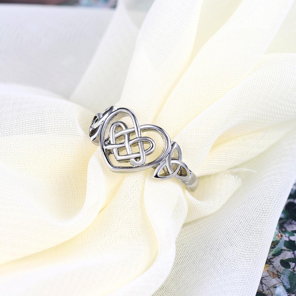 Classic Delicate Rings for Women Hollow Out Love Heart Celtic Knot White Gold Color Wedding Party Gifts Fashion Jewelry KAR397