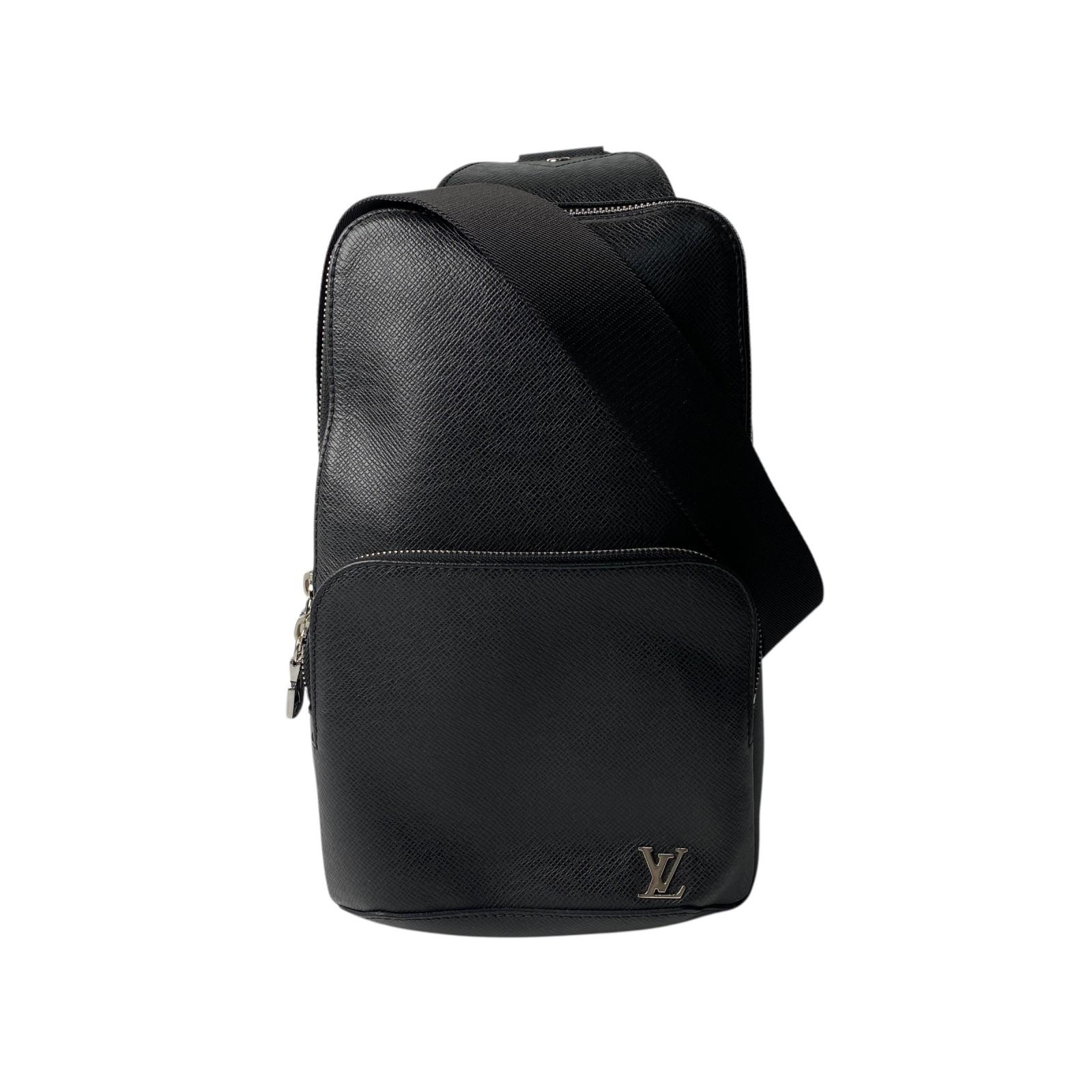 

Used LOUIS VUITTONbody bag black PVC mens