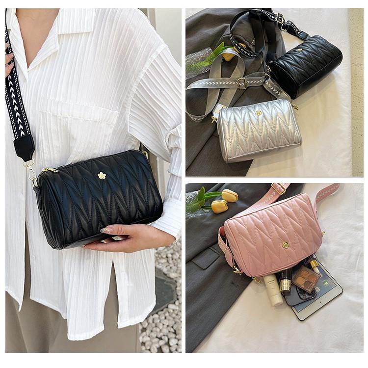 IELGY women's fashion trend embroidered thread messenger bag, casual one-shoulder simple pillow bag
