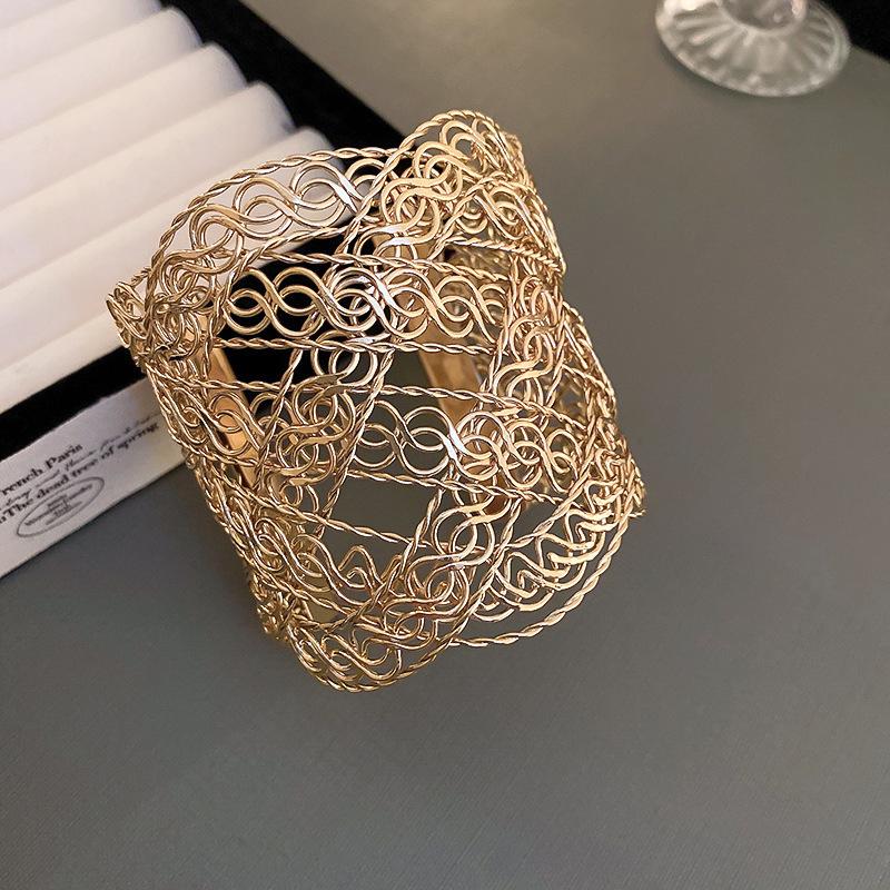 Minimalist Double-Layer Hollow Armlet: European & American Style, Exaggerated & Fashionable High-End Bracelet