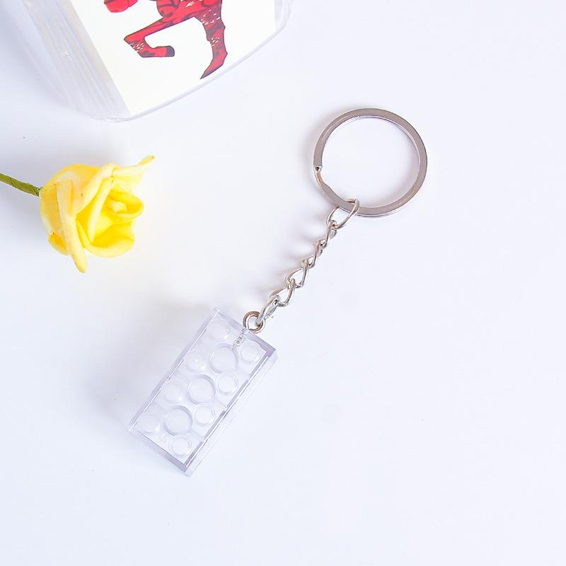Bunte 2x4 Noppen Schlüsselanhänger: Personalisierter Taschenanhänger Ornament & Kleines Geschenk