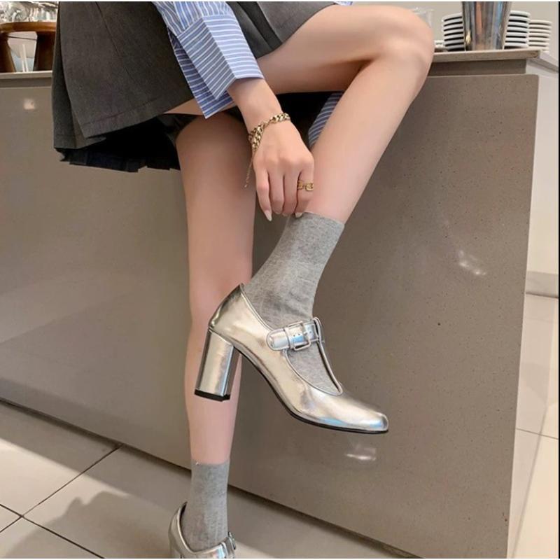 Klobiger Absatz Quadratische Spitze Jane Schuhe 2025 Sommer Neu Damen Schwarz Lackleder Hohe Absätze Runde Spitze Knöchelriemen Schuhe