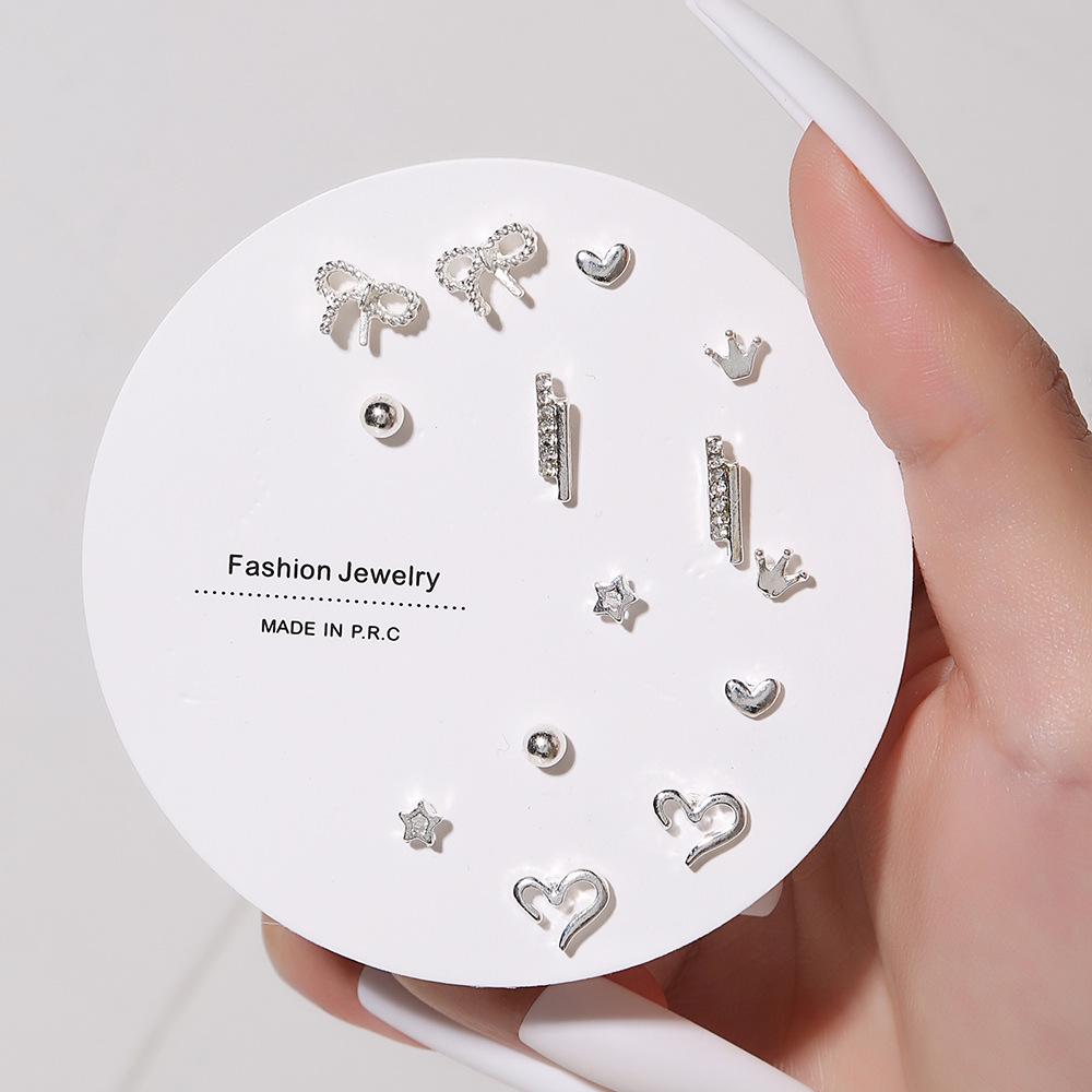 Korean version of small stud earrings, exquisite 1 pair of stud earrings a week, simple color dripping small earrings, love zircon stud earrings.