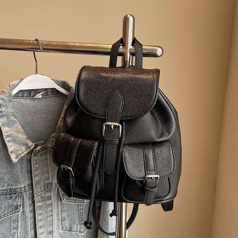 Casual multi-pocket portable small backpack female versatile commuter large capacity fashion PU backpack