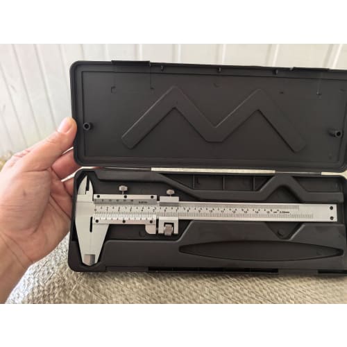 150mm Carbon Steel Precision Caliper with Dual Scale Graduations, High-Precision Measuring Tool, Fine-Adjustable, Storage Case Included