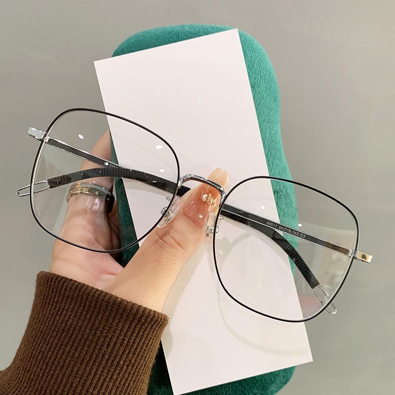 

Clear Lens Oversized Myopia Glasses Women Anti Blue Light Office Computer Goggle Metal Frame Shortsighted Men s Glasses UV400 Original lens 0