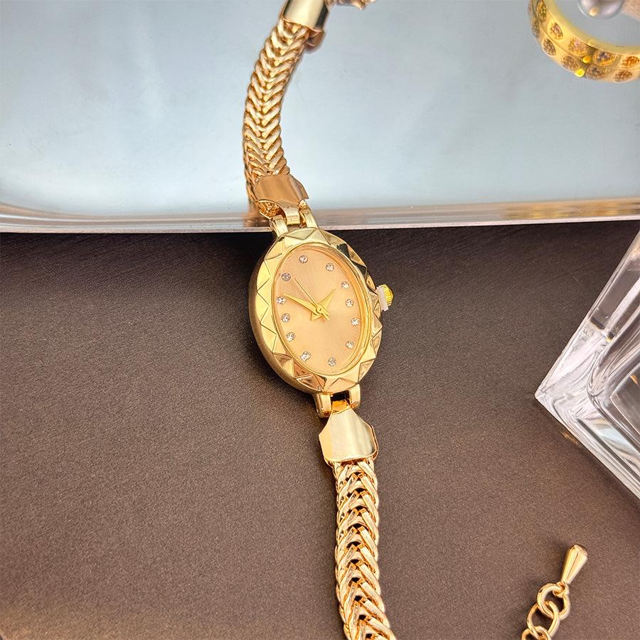 Small Vintage Ladies Watch Adjustable Bracelet Lobster Buckle Jewelry Quartz Watch Small Gold Watch