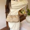 Premium Texture Plissert Cloud Bag Dame Bag Populær Messenger Bag Utenlandsk stil Skulder Armhule Bag