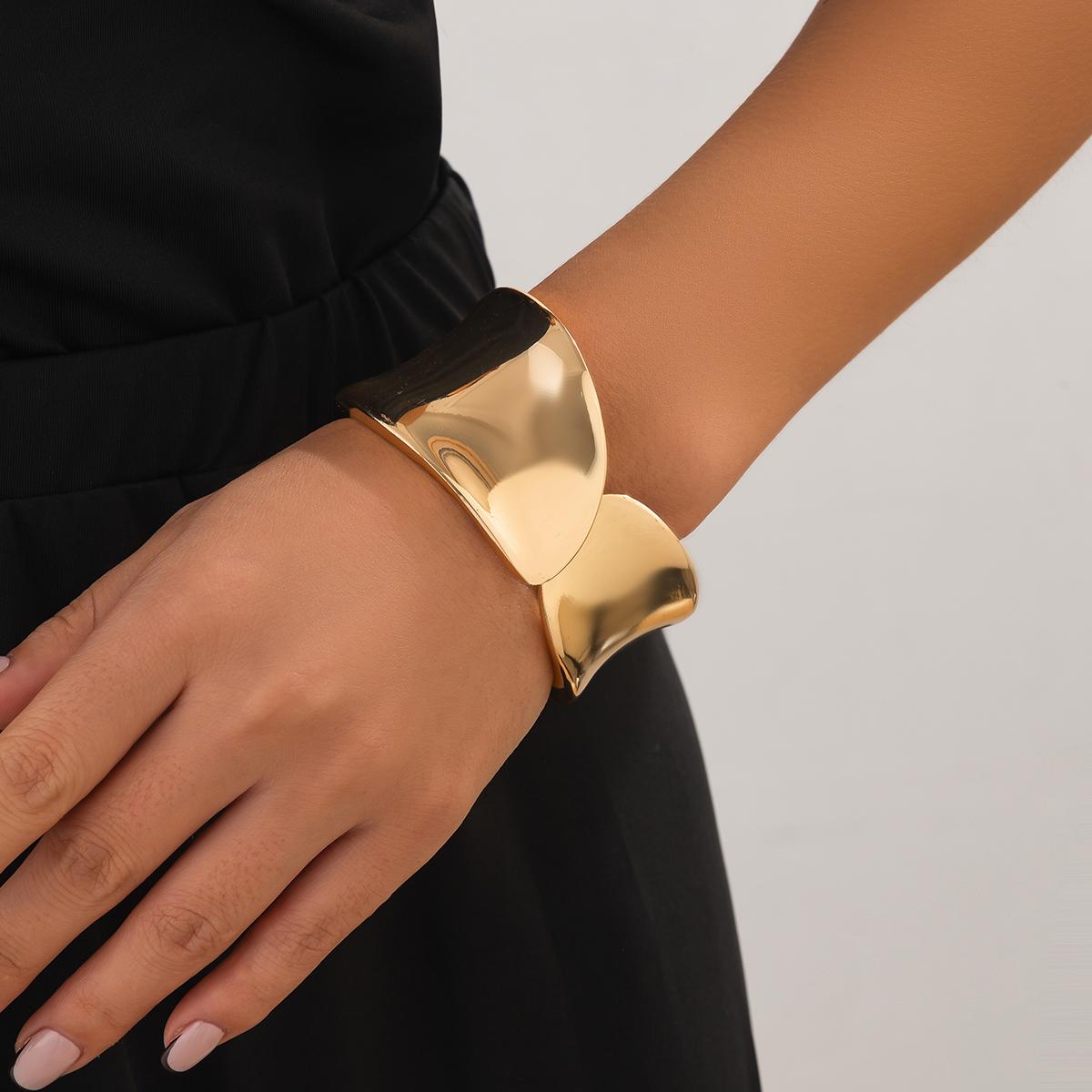 

Ingemark 6 Styles Trendy Punk Asymmetric Smooth Spring Bangles Women Fashion Statement Wide Cuff Bracelet Steampunk Men Jewelry