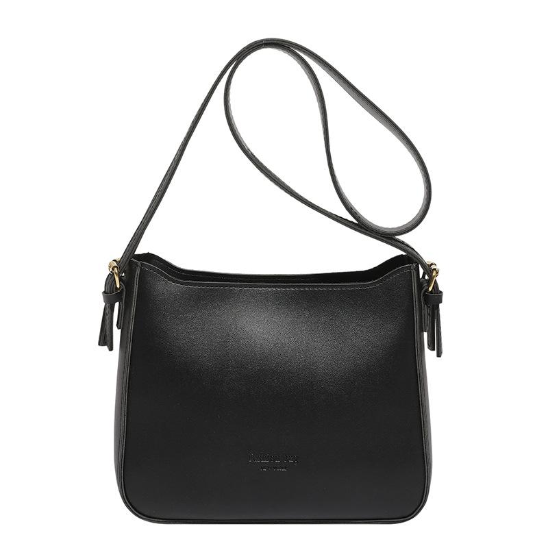 

Bag 2025 autumn new armpit fashion simple portable shoulder shoulder messenger bag foreign style women s bag чорний