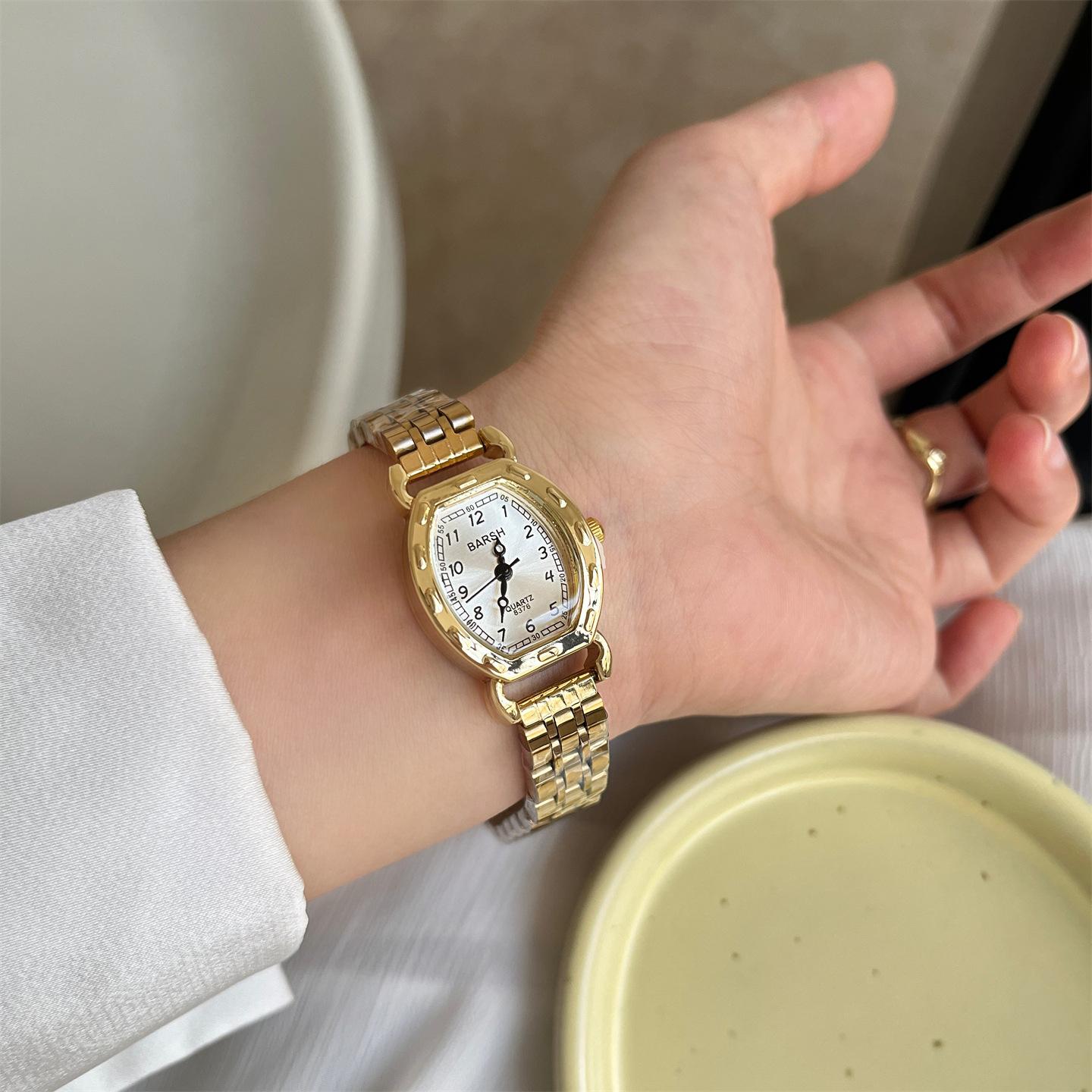 Retro Small Wine Barrel Watch Women S Light Luxury Temperament Niche Noble Women S Quartz Watch