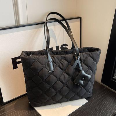 Light Cotton Clothes Bag Women's New Large-capacity Commuter Shoulder Armpit Bag Fashionable Versatile Diamond Tote Bag