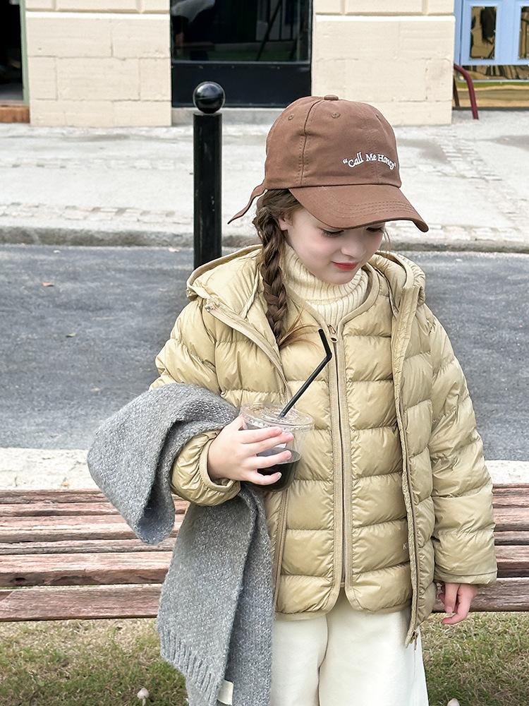 Lightweight Down Jacket for Boys and Girls In Winter with White Duck Down Lining Vest Coat