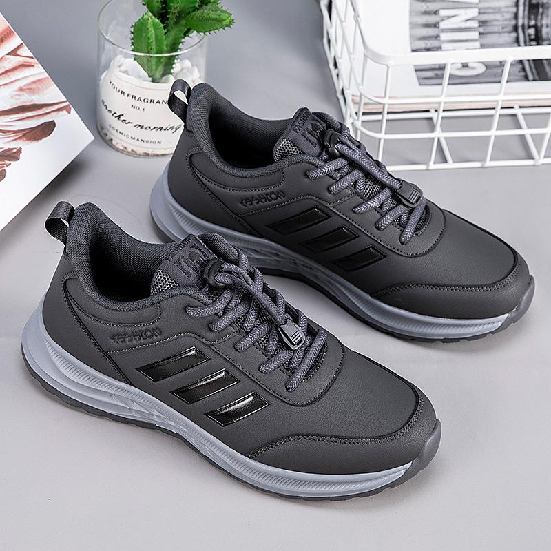 Practical and breathable summer non-slip mother shoes in comfortable sports and healthy steps